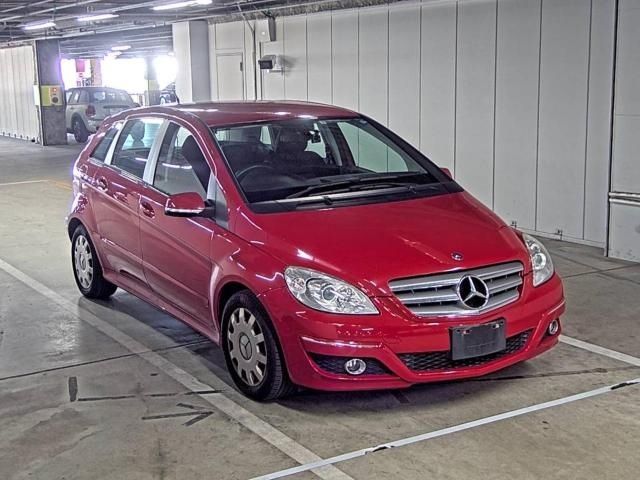 813 Mercedes benz B class 245232 2011 г. (ZIP Osaka)